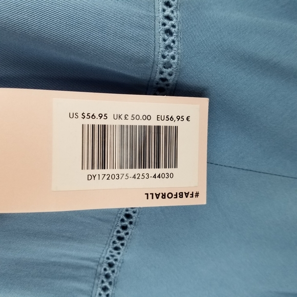 JustFab Shift Dress Eyelet Details NWT - Picture 9 of 9